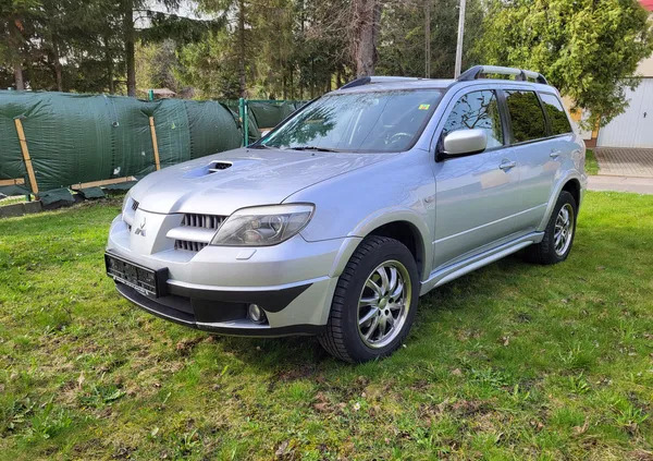 samochody osobowe Mitsubishi Outlander cena 18700 przebieg: 327000, rok produkcji 2005 z Rzeszów